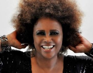 Sandra de Sá faz show em Londrina neste sábado no Samba da Madrugada