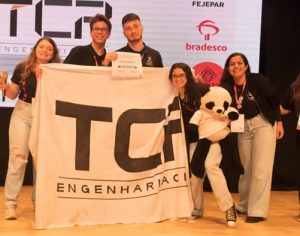 Empresa júnior da UEL é destaque no maior evento da área no Paraná