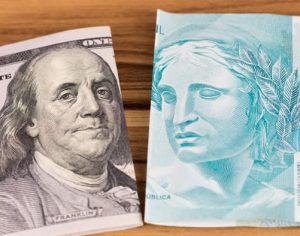 Dólar despenca para R$ 5,16 e Bolsa sobe após vitória de Lula