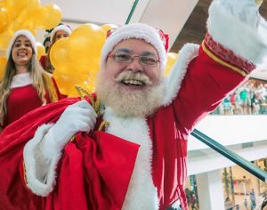 Shoppings de Londrina têm chegada do Papai Noel; confira agenda