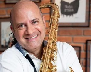 Derico e Orquestra de Metais fazem show no Boulevard nesta segunda