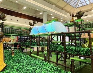 Insetos gigantes são tema de parque infantil inédito em Londrina