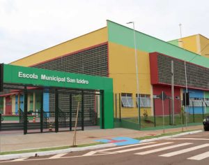 Escola Municipal no San Izidro ganha 1º prédio próprio em 25 anos