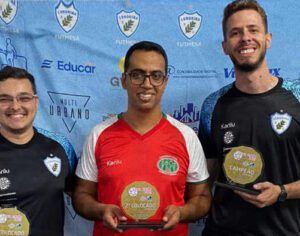 Atletas do LEC conquistam 1º e 3º lugar em etapa do PR de futebol de mesa
