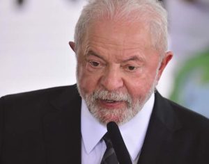 Lula apresenta lei de igualdade salarial no Dia das Mulheres