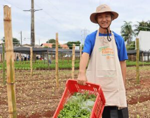Londrina inaugura horta comunitária na Avenida Santos Dumont