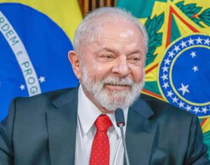 Lula sanciona leis que ampliam proteção e combate à violência contra mulher