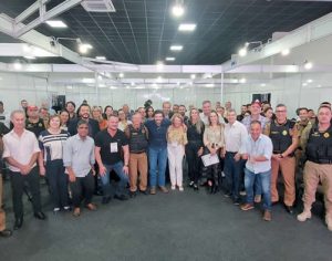 Reunião em Londrina amplia debate sobre segurança nas escolas
