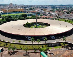 Tarifa para estacionar na Rodoviária de Londrina vai subir; veja os valores