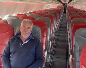 Homem pega voo e descobre que é o único passageiro em avião: ‘Jato particular’