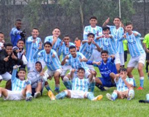 Tubarãozinho estreia no Paranaense sub-17 com goleada de 7 a 0