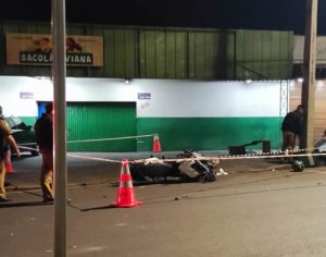 Pai morre e filho fica ferido em acidente de moto em Londrina
