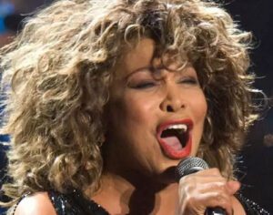 Morre Tina Turner, ícone da música mundial, aos 83 anos