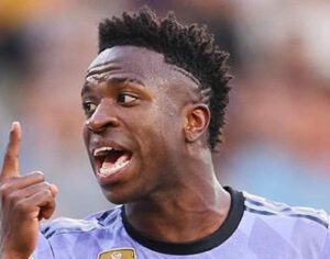 Vini Jr desabafa após novo caso de racismo na Espanha: ‘vou até o fim’