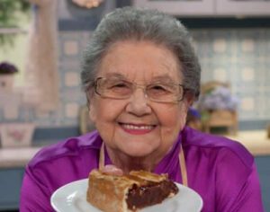 Vovó Palmirinha Onofre, cozinheira ícone da TV, morre aos 91 anos