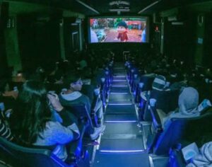 Cinema itinerante exibe filmes gratuitos em Londrina nesta sexta; confira