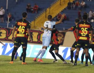 Londrina perde para o Sport e tem 3ª derrota seguida na Série B