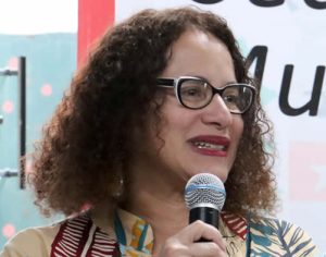 Ministra visita projeto de letramento digital em escolas de Londrina