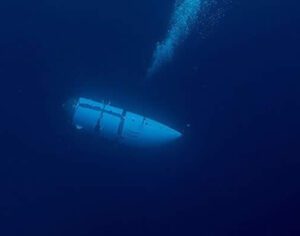 Submarino desaparecido tem apenas mais 12 horas de oxigênio