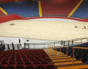 Empresa vai trocar placas com problemas no novo piso do ginásio Moringão