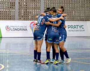 Londrina goleia o Cianorte e antecipa vaga para as quartas da Liga de Futsal