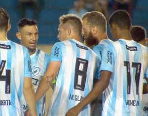 Londrina perde de 2 a 0 para o Atlético Goianiense no Estádio do Café