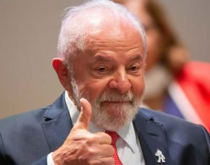 Lula sanciona lei que altera Imposto de Renda e salário mínimo; veja o que muda