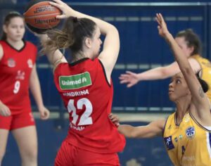 Londrina Basketball vence no estadual feminino e avança para a semifinal