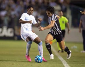 Londrina perde de 3 a 1 para o Ceará e soma 17ª derrota na Série B