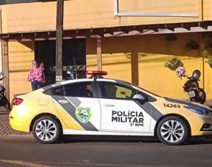 Homem esfaqueia duas pessoas em comércio na Zona Sul de Londrina