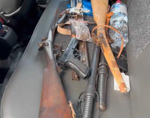 Homem é detido suspeito de ameaçar vizinho com arma em Londrina