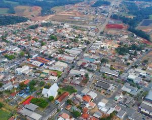 Município da região abre concurso público com salários de até R$ 11,9 mil