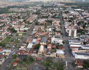 Cidade da região de Londrina abre concurso com salário de até R$ 7 mil