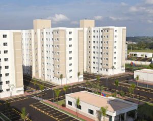 MRV entrega 14º condomínio no Acquaville com presenças de Ratinho e Belinati