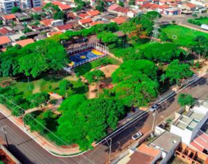 Praça Samadu Tamyama na região leste de Londrina é revitalizada