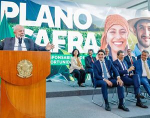 Lula lança Plano Safra com R$ 400 bilhões para médios e grandes produtores rurais