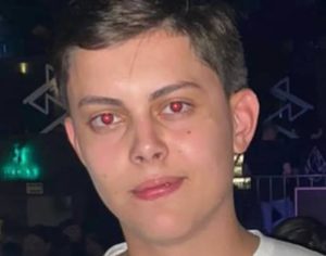 Jovem morre após capotamento de carro na Estrada da Perobinha
