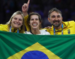 Equipe comandada por londrinense conquista ouro e bronze em Paris