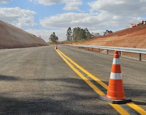 Região: PR-445 terá desvio de tráfego para nova pista a partir desta quinta-feira