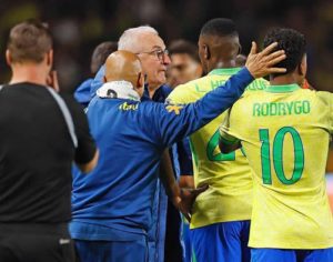 Brasil perde para o Paraguai e cai para 5º lugar nas Eliminatórias da Copa
