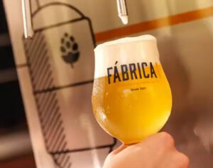 Fábrica 1 lança promoção com descontos e cashback em Chopp Delivery