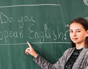UEL oferece curso de inglês para adolescentes de 13 a 15 anos; saiba mais