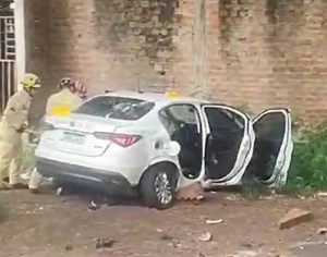 Funcionário da Sanepar é socorrido após acidente na Zona Leste de Londrina