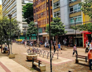 Sesc e Senac promovem evento ‘Sábado em Família’ no Calçadão de Londrina