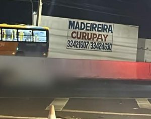 Homem morre atropelado por caminhão e moto na PR-445 em Londrina