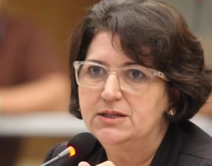 Lenir de Assis vai assumir cadeira de deputada federal em Brasília