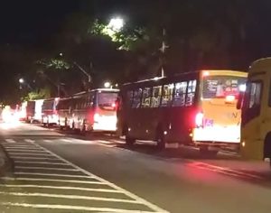Transporte coletivo é suspenso por causa dos protestos em Londrina