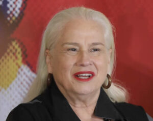 ‘FILO faz parte da história do teatro brasileiro’, enaltece atriz Vera Holtz