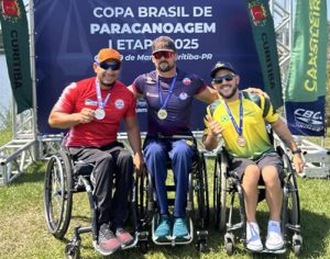 Londrinense Igor Tofalini conquista ouro na Copa Brasil de Paracanoagem