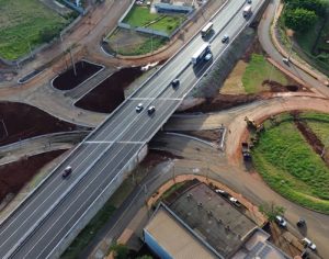 Tráfego de veículos no Viaduto da PUC é totalmente liberado
